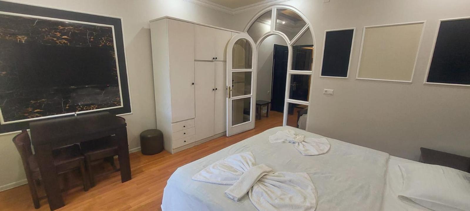 Metrepol Hotel Batumi Eksteriør billede