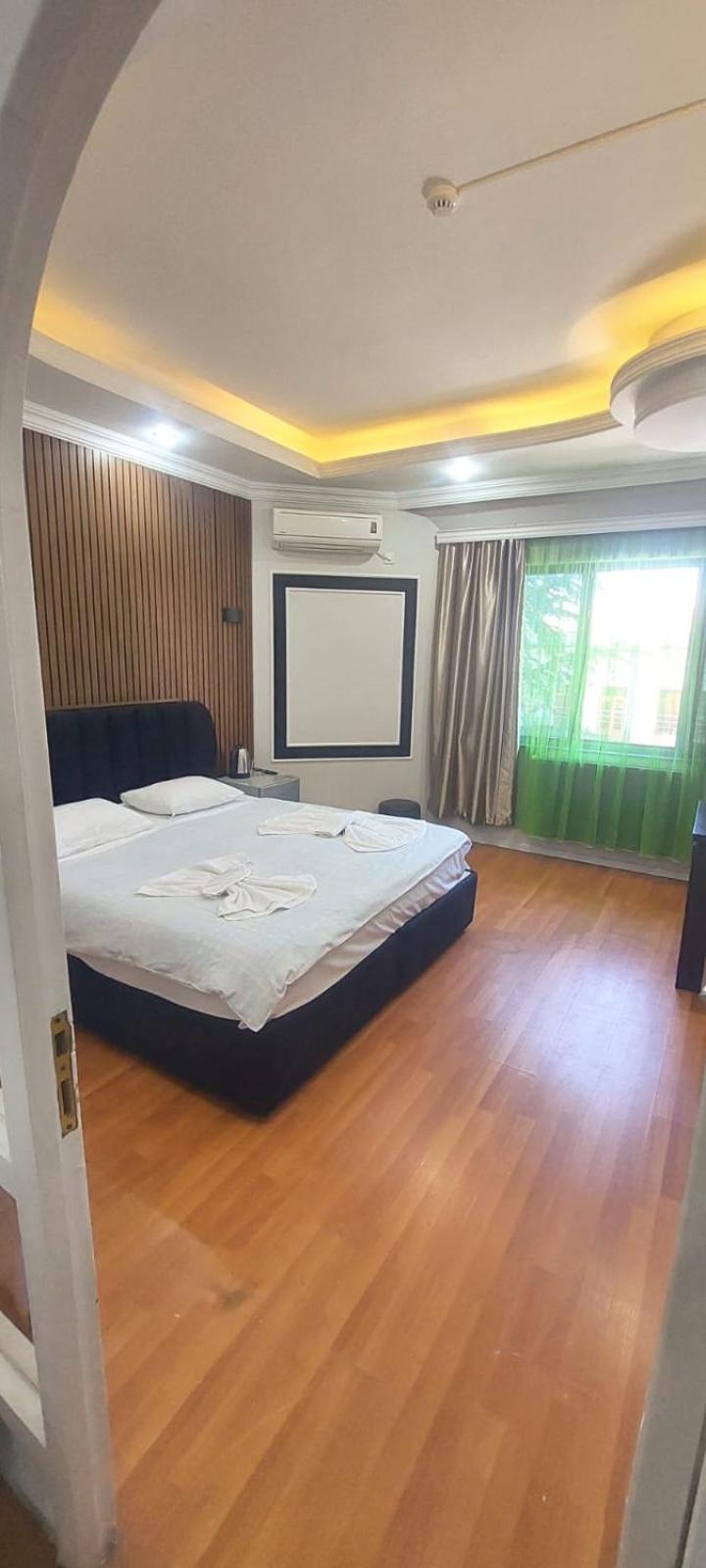 Metrepol Hotel Batumi Eksteriør billede