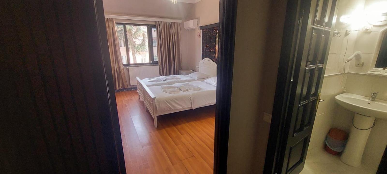 Metrepol Hotel Batumi Eksteriør billede